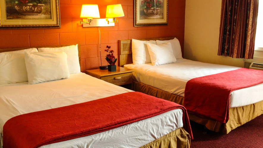 Rodeway Inn Manchester I-90