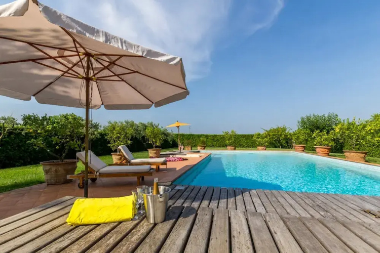 Villa Pallina With Pool