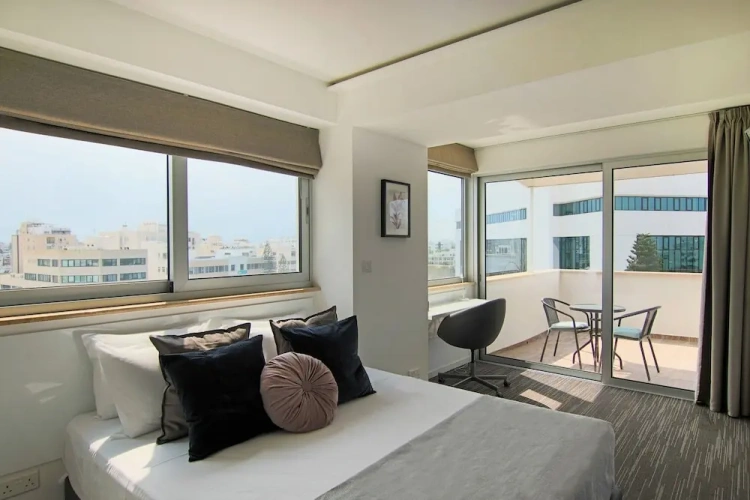 Luxury Suite