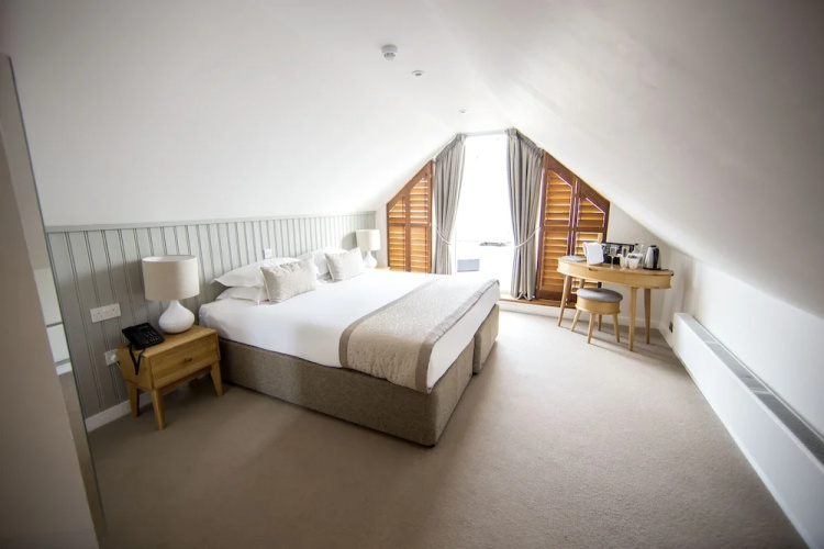 Holm House Hotel
