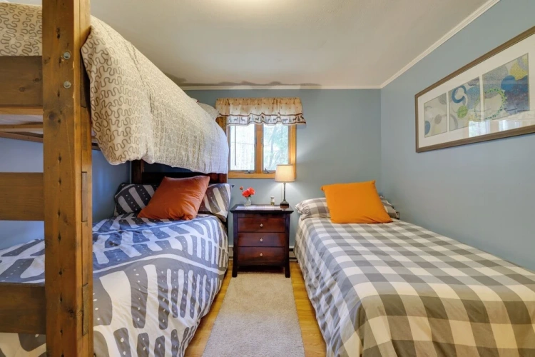 2 Bedrooms Cottage