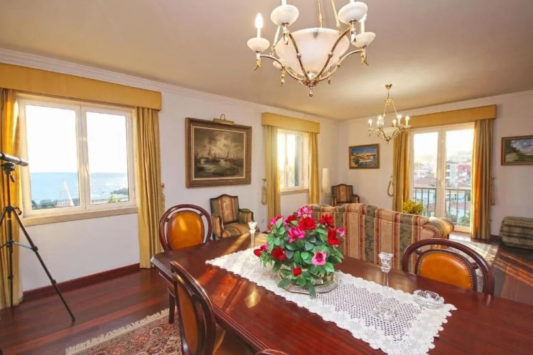 Old Town Apartment Sea View