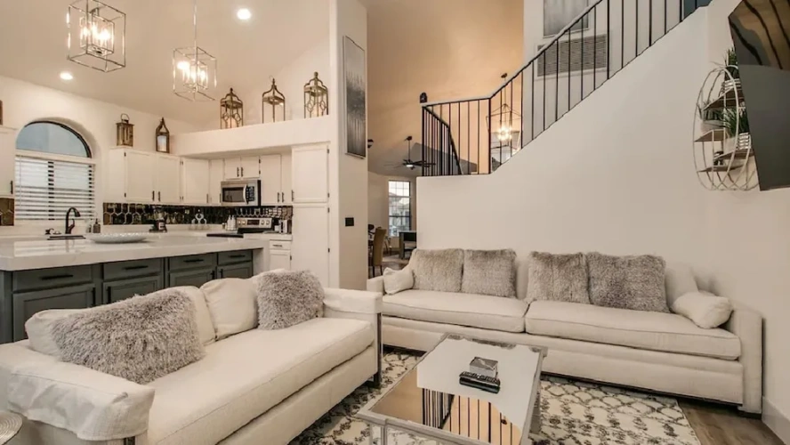 4 Bedrooms Cottage