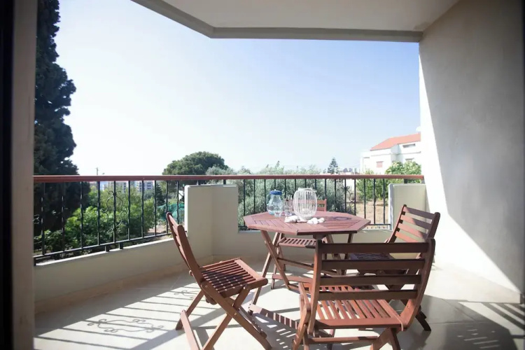 Akl - Chic Apts & Balconies in Batroun
