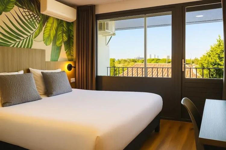 Comfort Double room with balcony and with river view