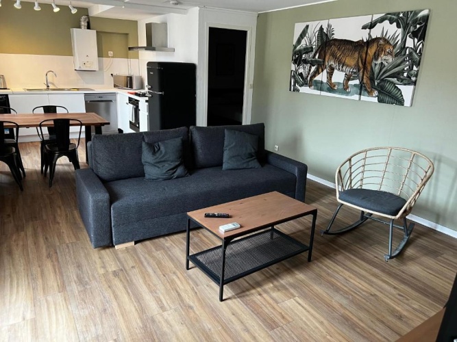 2 Bedrooms Apartment