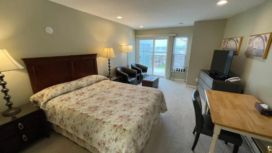 Standard Double Suite