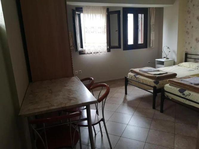 Arabas —  Hostel