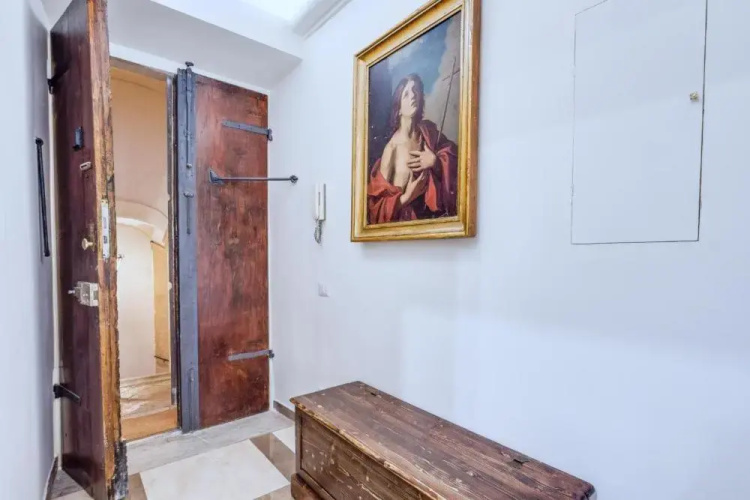 Trevi's Stylish Paradise