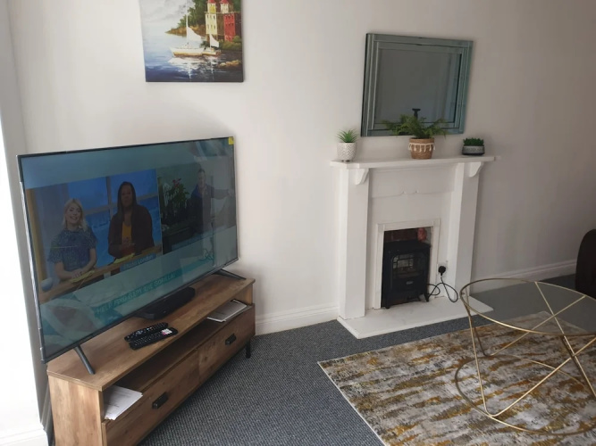 3 Bed House With Parking in Lighthorne Heath