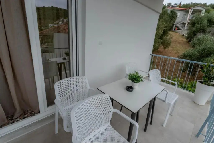 Pteleo apartments