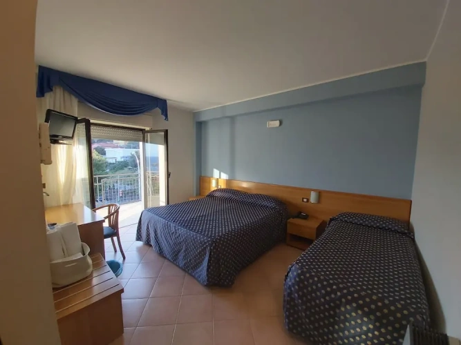 Superior Triple room