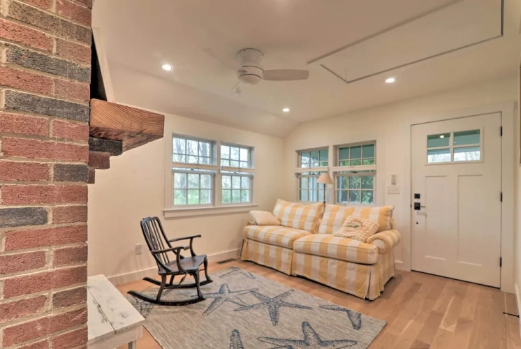 2 Bedrooms Cottage