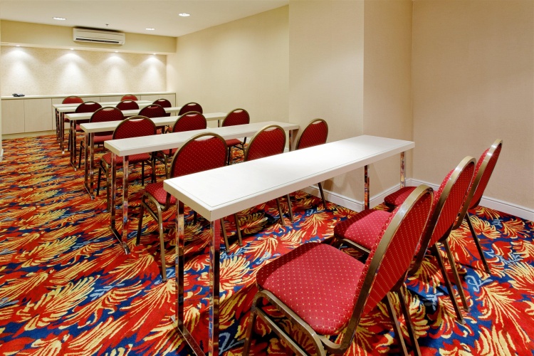 Holiday Inn Express Rosario photo 19