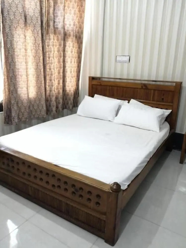 Saif Hotel And Restaurant