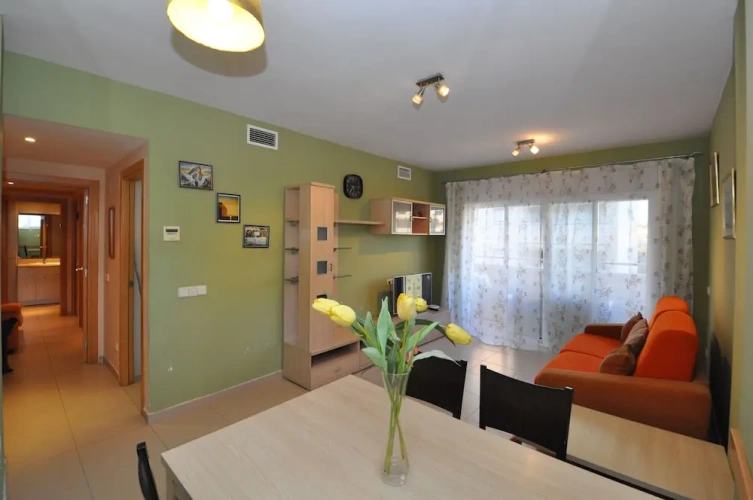 2 Bedrooms Apartment with balcony