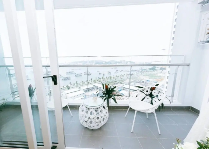 3 Bedrooms Apartment