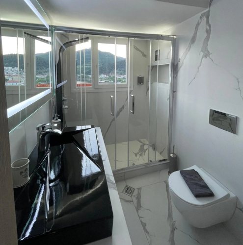 Panoramic suite