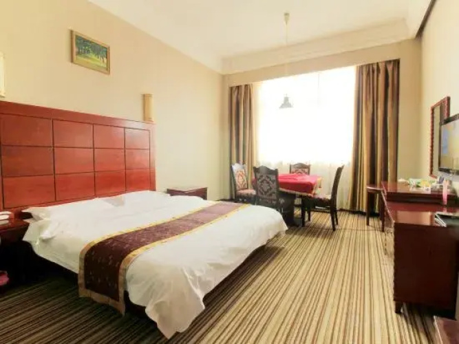 Dengzhou Dahe Business Hotel