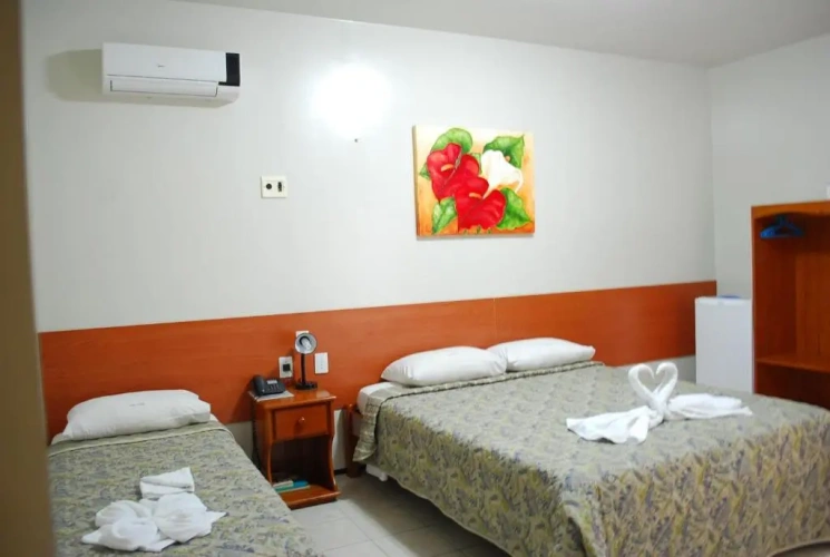 Standard Triple room