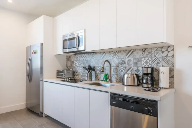 VHC Luxury Apartments 538-502