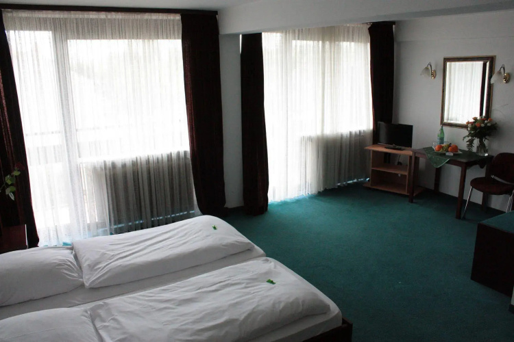 Mainbogen Hotel