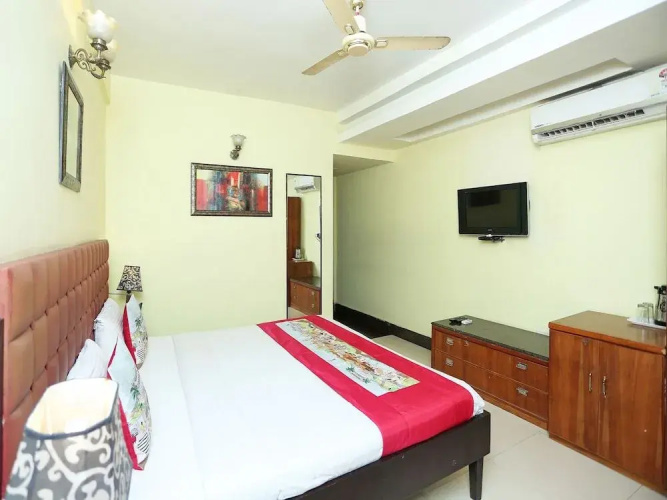 Capital O 1463 Surya Beach Inn