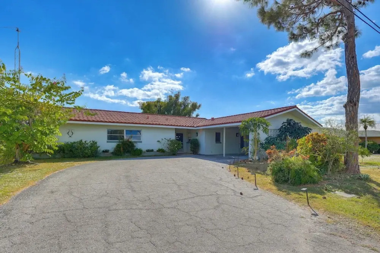 Waterfront Punta Gorda Paradise: Dock & Pool!