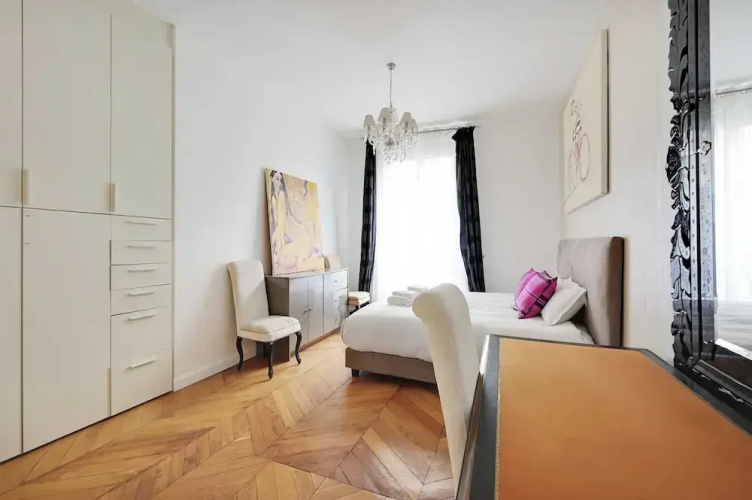 Charming 2br/4p - Georges V / Champs-elysees