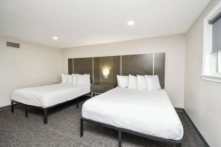Settle Inn