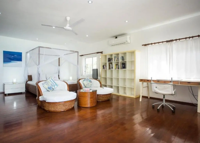 4 Bedrooms Cottage