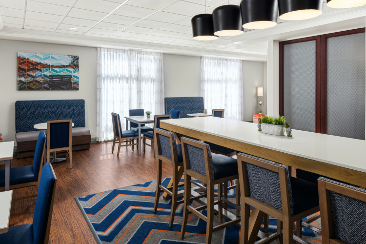 Hampton Inn Fairmont photo 27