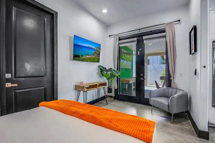 Guest rooms