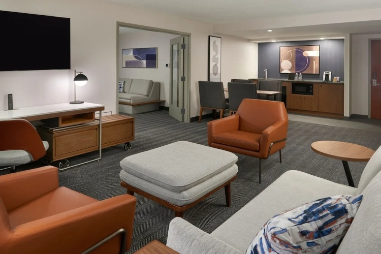 1 Bedroom Suite