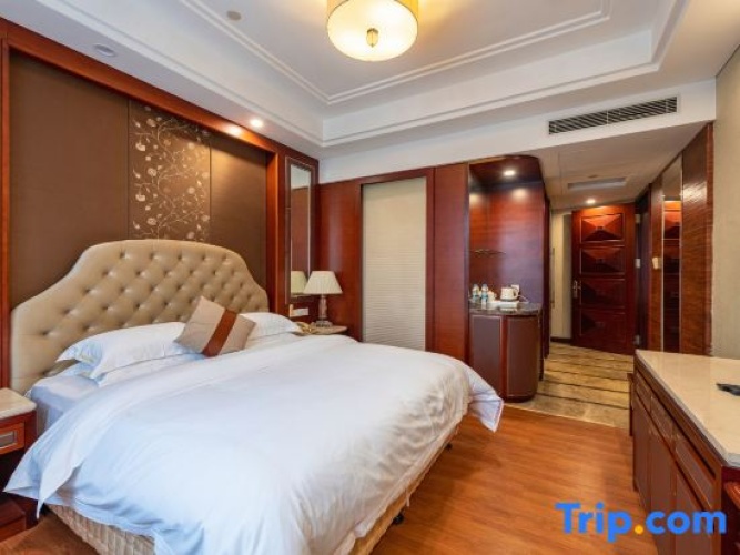 1 Bedroom Premier Double Suite