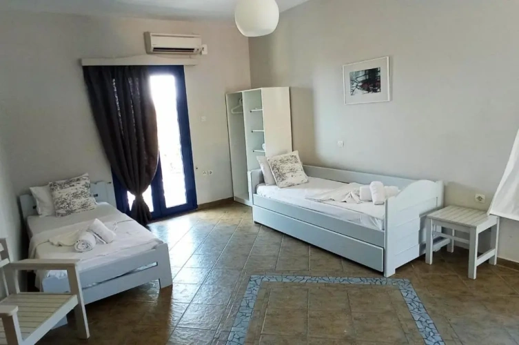 Deluxe Family Suite