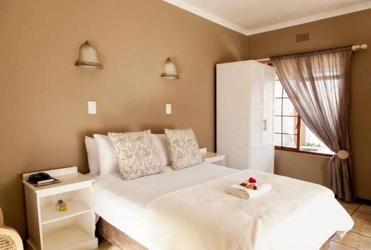 Standard Double room with view