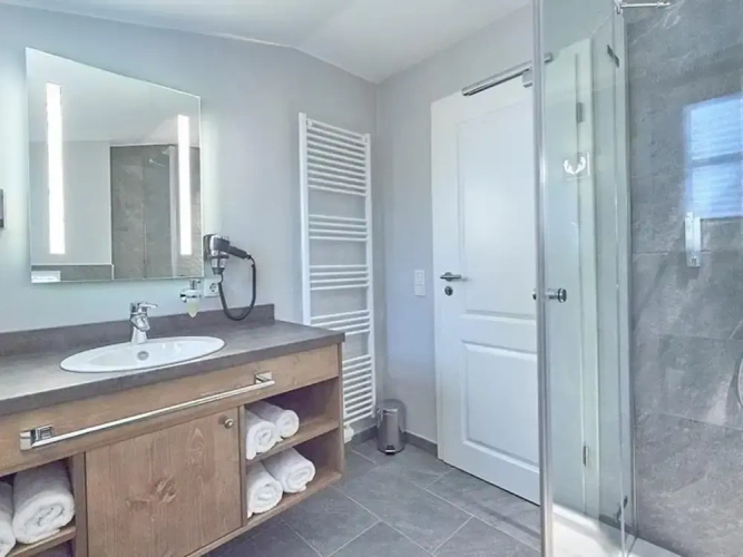 3 Bedrooms Classic Cottage