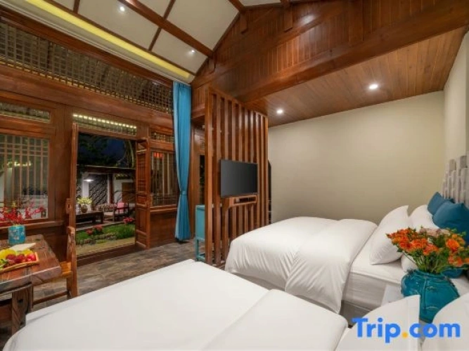 Standard Double room with courtyard view