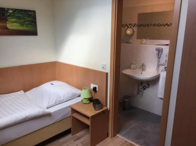 Standard Single room