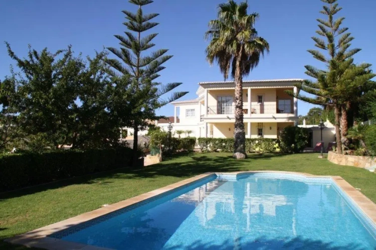 Deluxe Villa