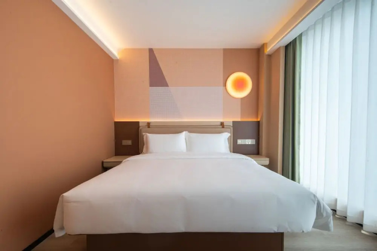 Leston Hotel
