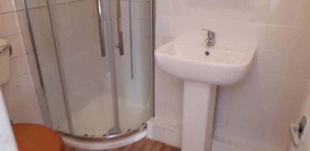 3 Bedrooms Cottage