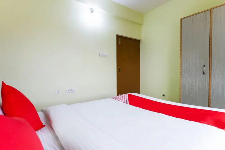Creative Seashine by OYO Rooms