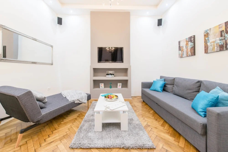 Dominik Apartment