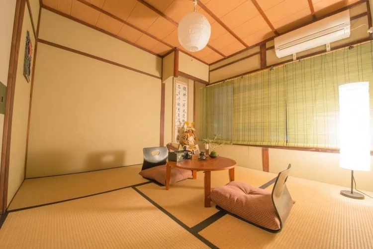 2 Bedrooms Cottage with balcony