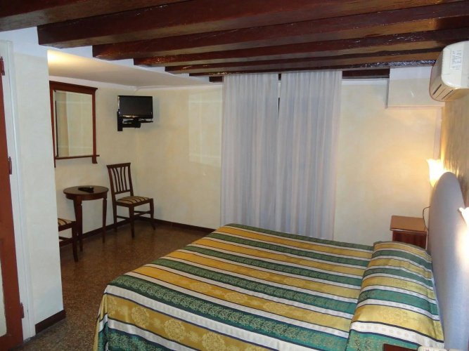 Lion Morosini Palace