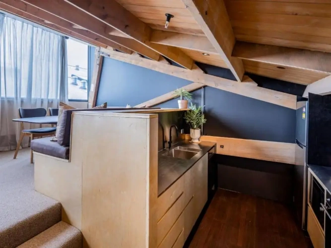 2 Bedrooms Apartment
