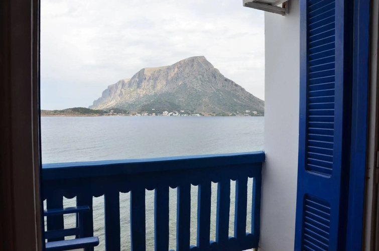 Themis Hotel