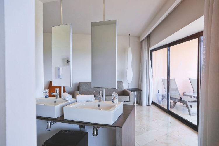 Ohtels Les Oliveres photo 9